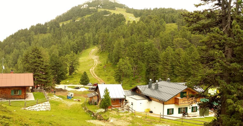 Stoderhutte Hotel Grobming Buitenkant foto