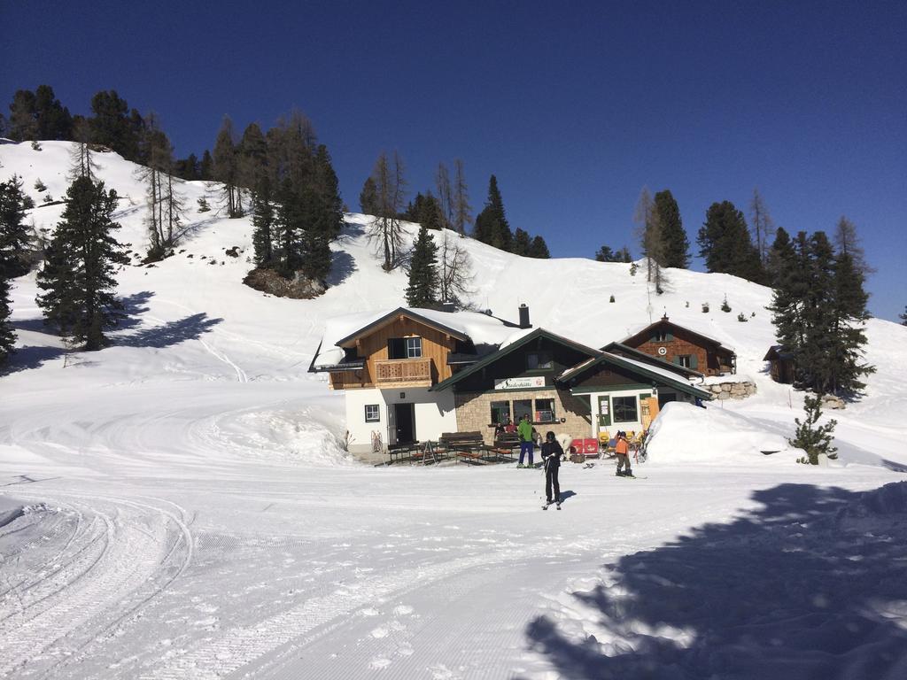 Stoderhutte Hotel Grobming Buitenkant foto